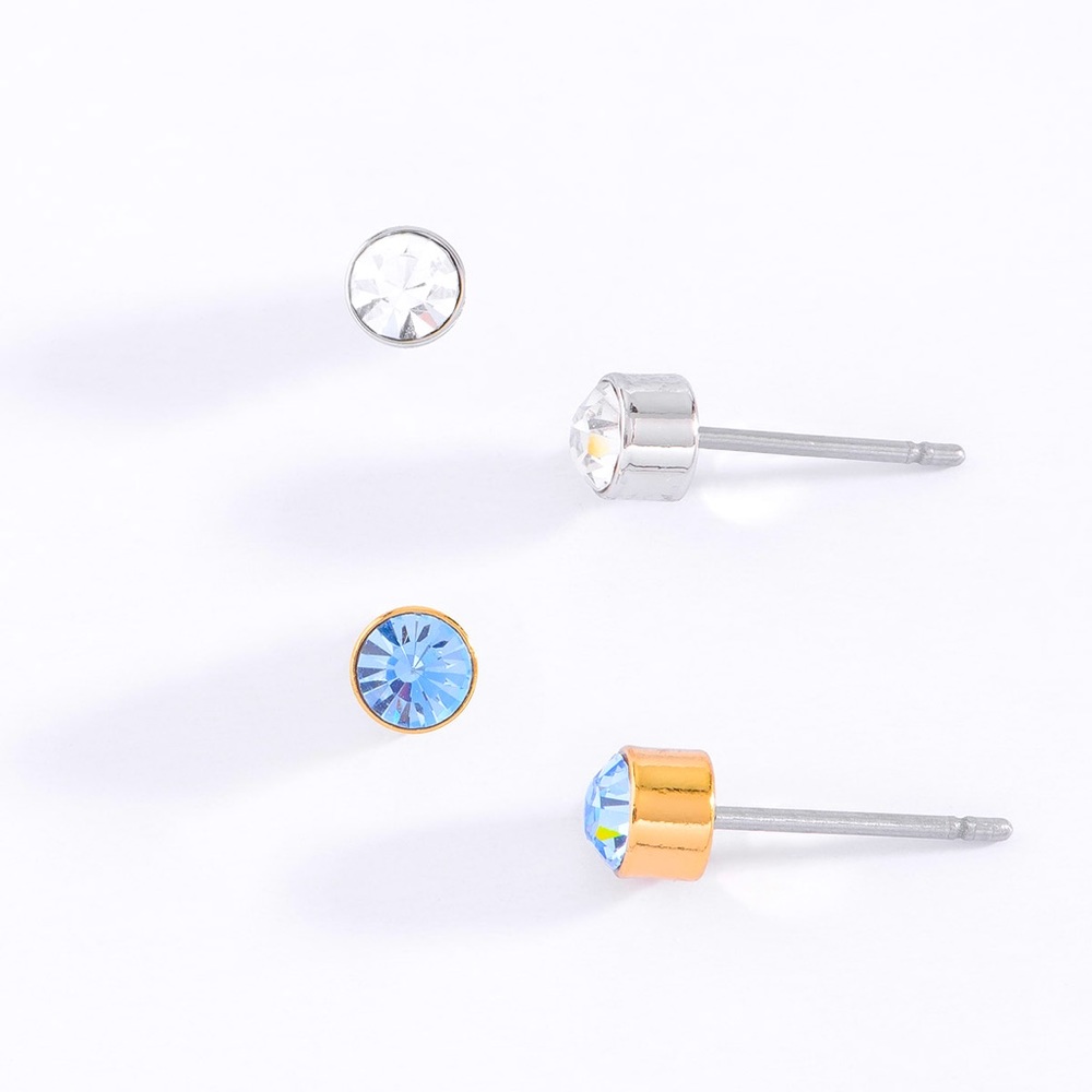Post earrings in gold and silver color